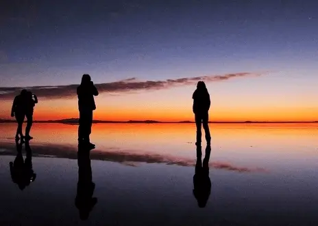 UYUNI, SUNSET OVER THE SALT FLAT TOUR